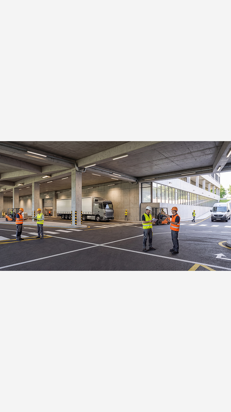 Neue Schmiede am Frankfurter Ring 227 in München – Visualisierung eines produktiven Stadtquartiers mit Gewerbe-, Büro- und begrünten Freiräumen
